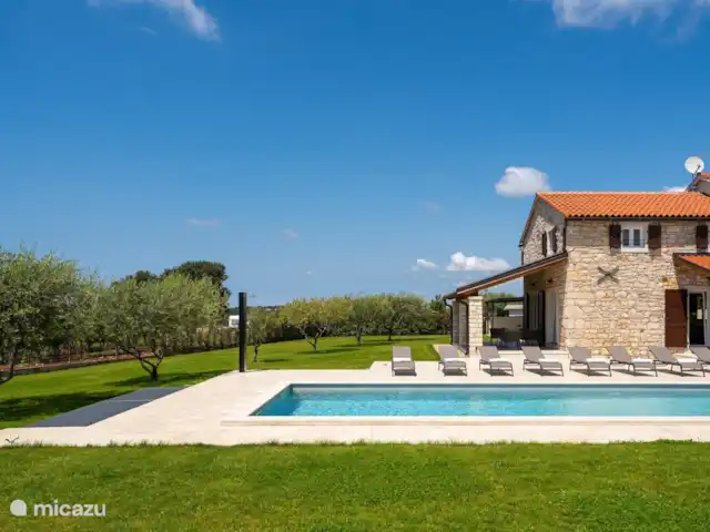 Villa Rosini 12 huren in Kroatië, Istrië, Porec - villa zwembad, tuin en veranda