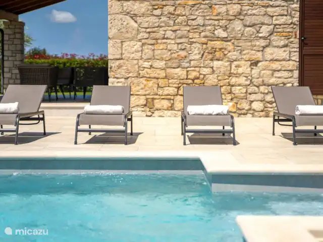 Villa Rosini 12 huren in Kroatië, Istrië, Porec - villa ligbedden
