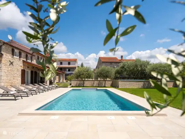 Villa Rosini 12 huren in Kroatië, Istrië, Porec - villa zwembad en ligbedden