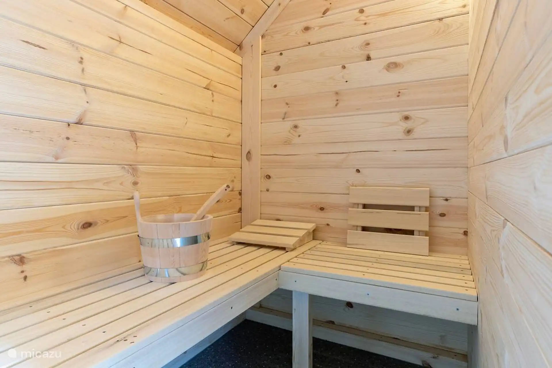 de finse sauna in de badkamer