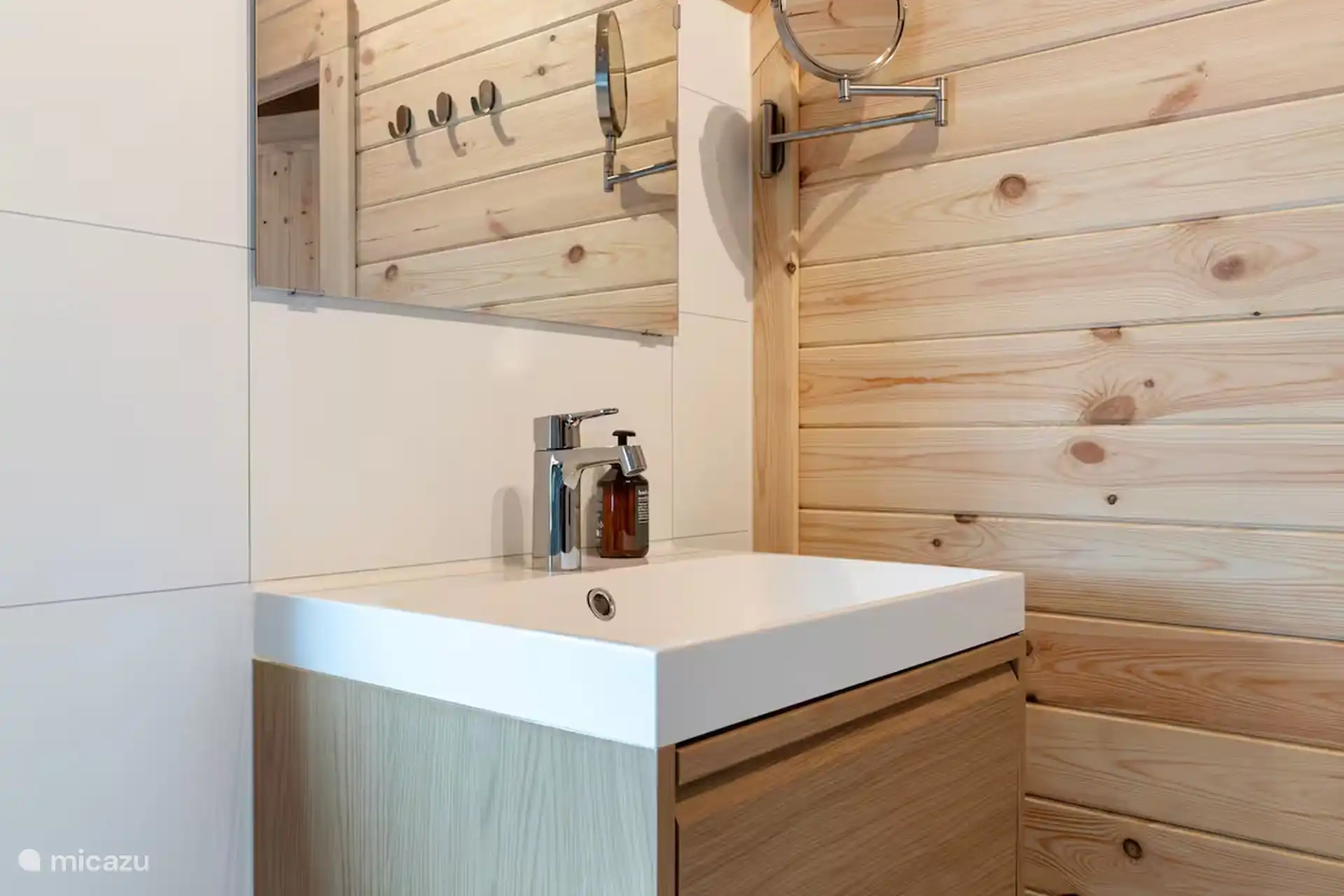 met scheer/make-up spiegel