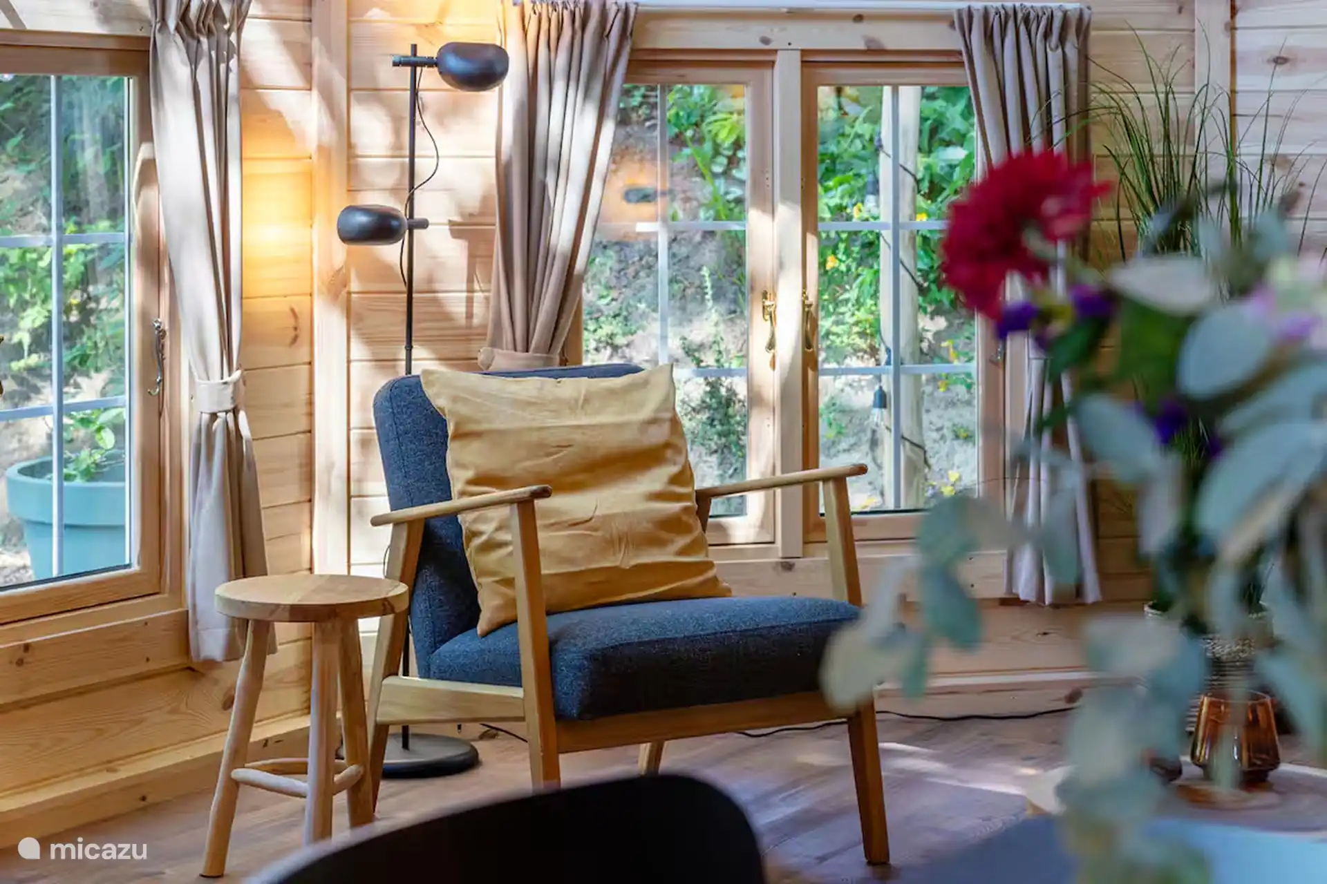 lekker lezen in een luie stoel