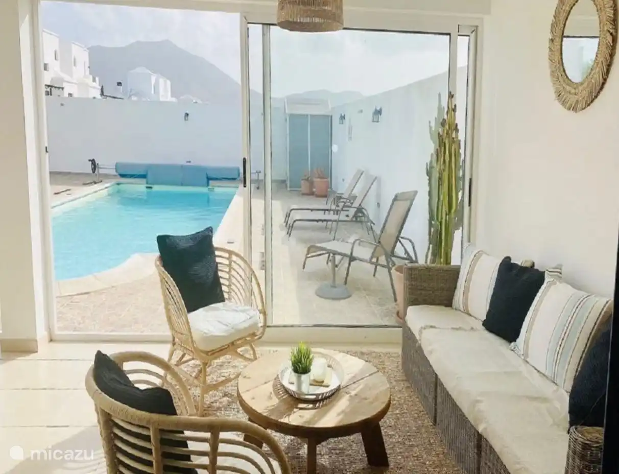 Casa Raina is on one level.