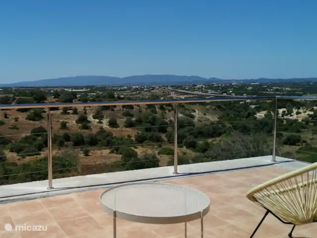 Location de Vacances Portugal, Algarve, Lagoa, maison de vacances - Casa Monte Terrasse panoramique au premier étage, adjacente à la chambre