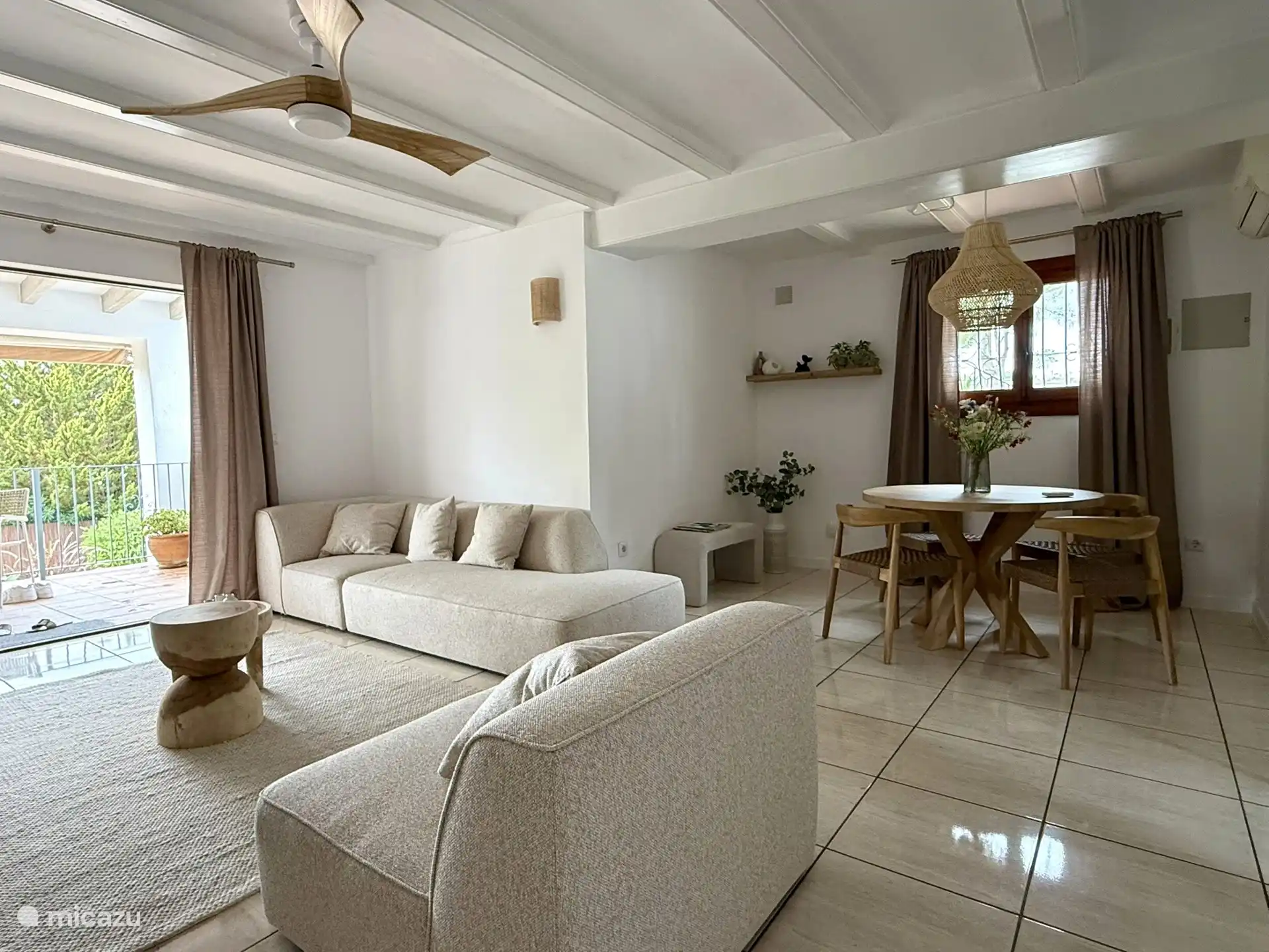 Living room apartment ground floor