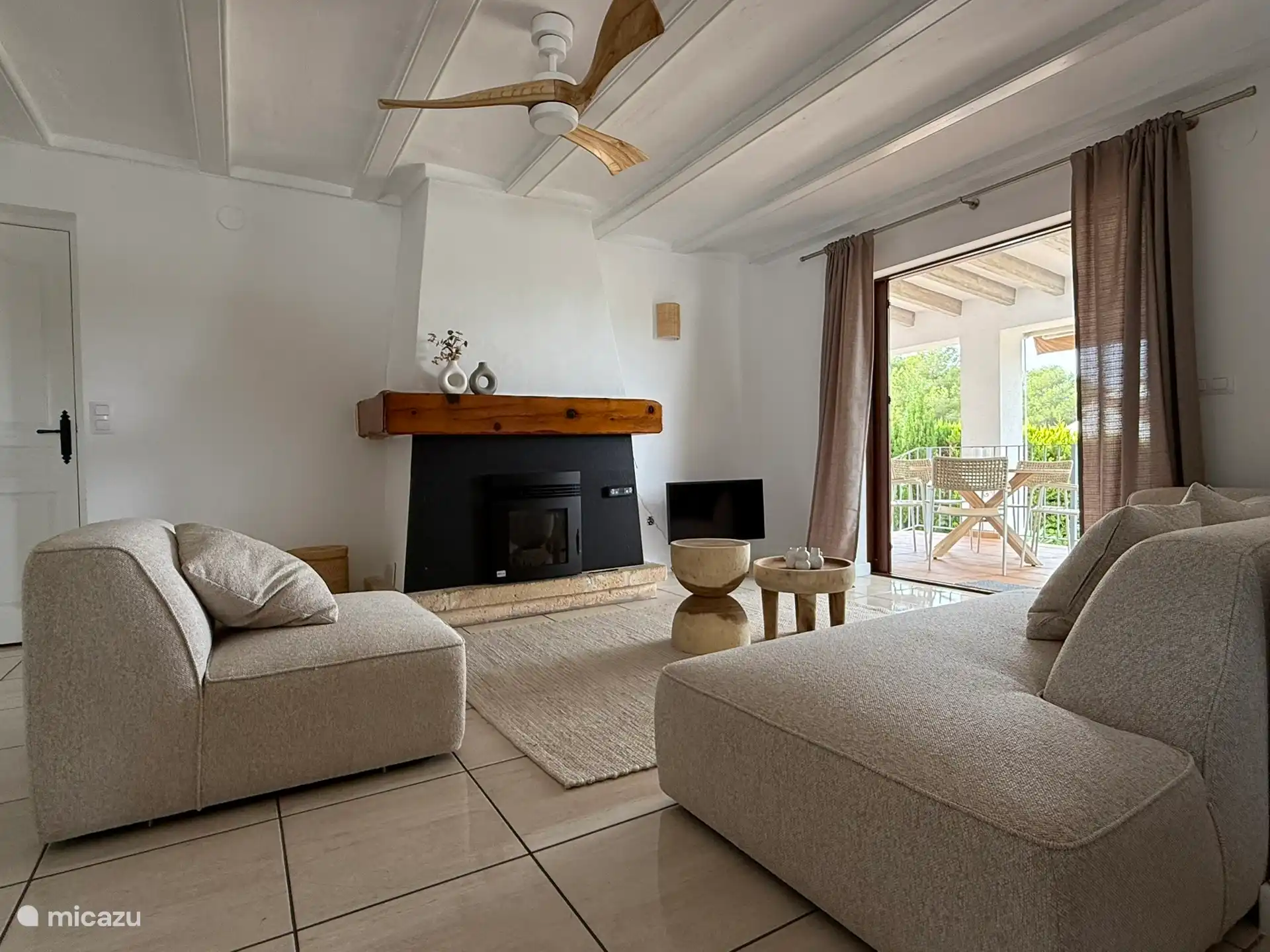 Living room apartment ground floor