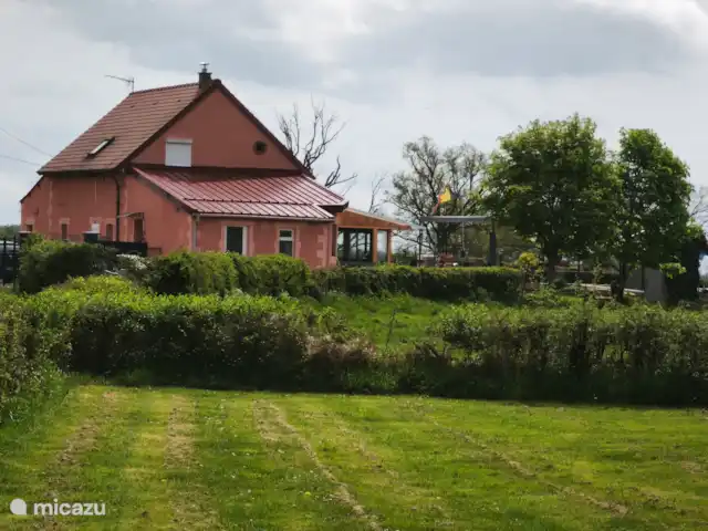 Casas rurales de Nathoo en Francia, Nièvre, La Nocle-Maulaix - casa vacacional Casa en el campo, las vacas son nuestras amigas