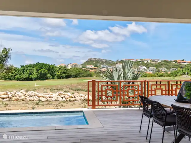 Location de Vacances Curaçao, Curaçao-Centre, Willemstad, villa - Villa Jazmyn 17, plage de Blue Bay Vue terrasse sur le golf