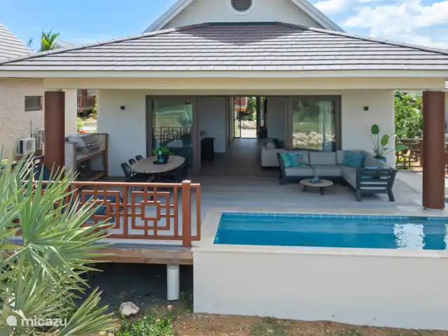 Location de Vacances Curaçao, Curaçao-Centre, Willemstad, villa - Villa Jazmyn 17, plage de Blue Bay Arrière de la villa