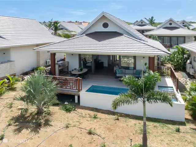 Location de Vacances Curaçao, Curaçao-Centre, Willemstad, villa - Villa Jazmyn 17, plage de Blue Bay Arrière de la villa