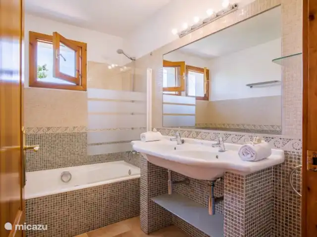 Villa Xemarri | Espagne, Majorque, Santanyí - villa salle de Bains