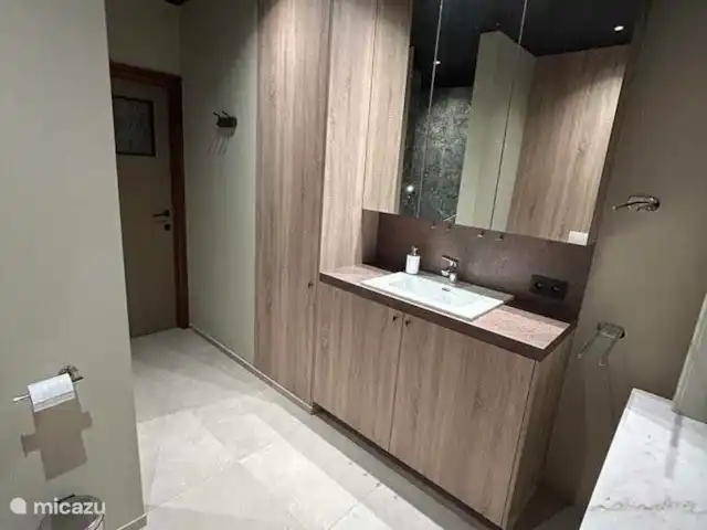 Location de Vacances Belgique, Côte Belge, Koksijde, maison de vacances - Maison Congé Salle de bain au 1er étage 1