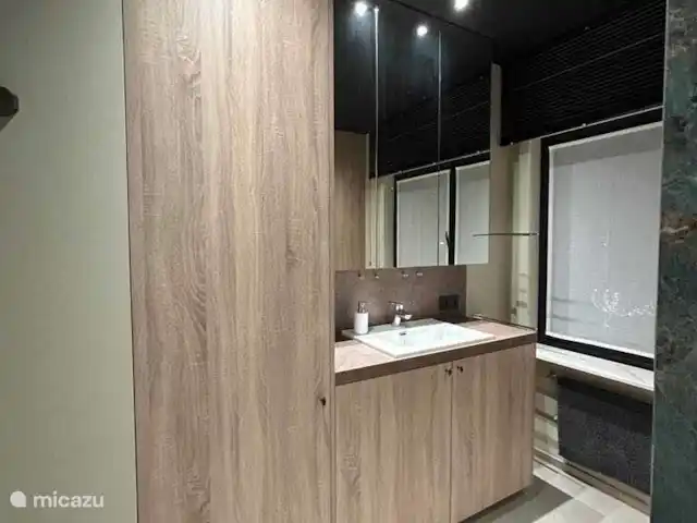 Location de Vacances Belgique, Côte Belge, Koksijde, maison de vacances - Maison Congé Salle de bain au 1er étage 1