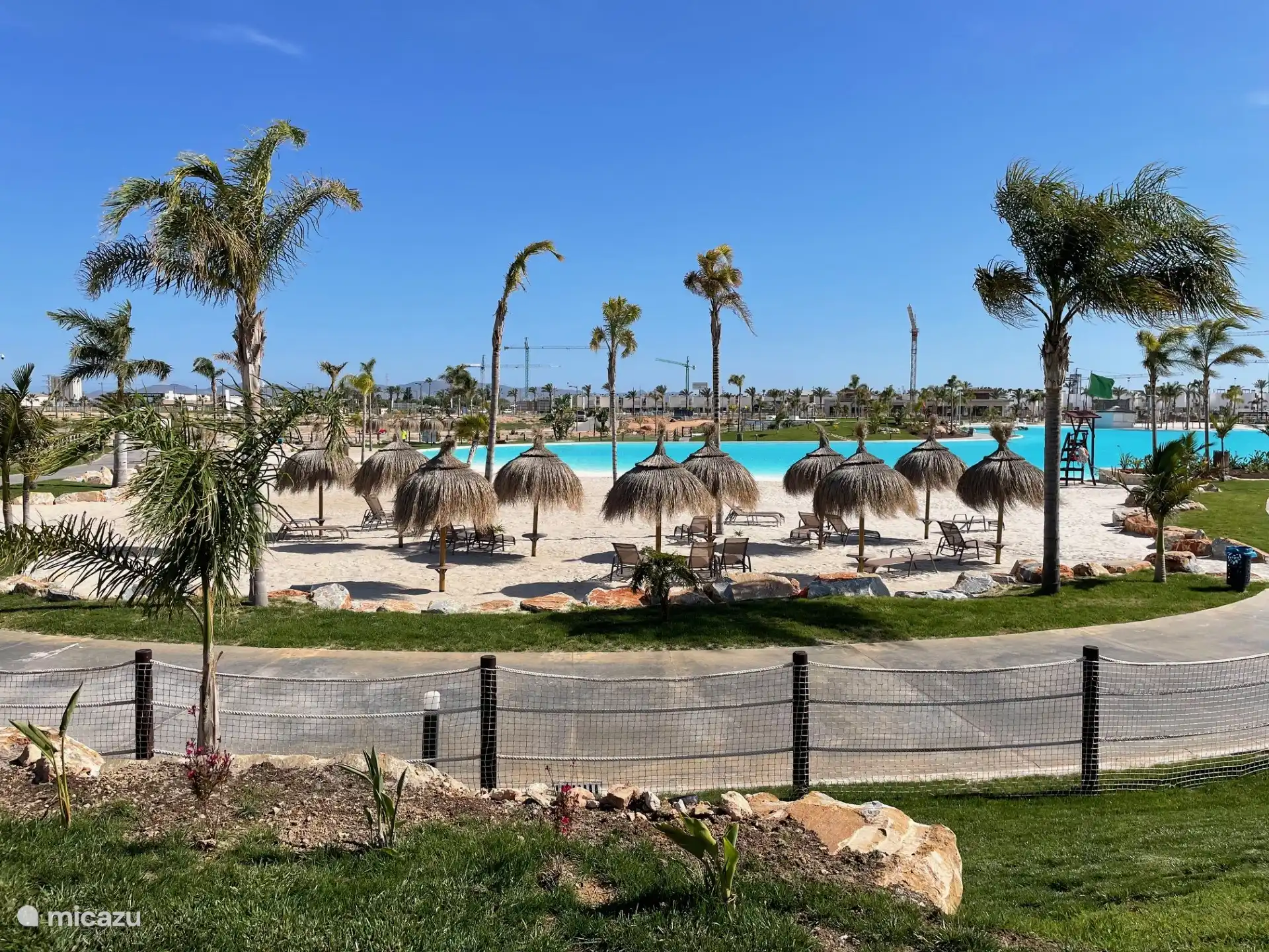 Le lac de Santa Rosalia d’une superficie de plus de 17 000 m2 ou 200 m de long !