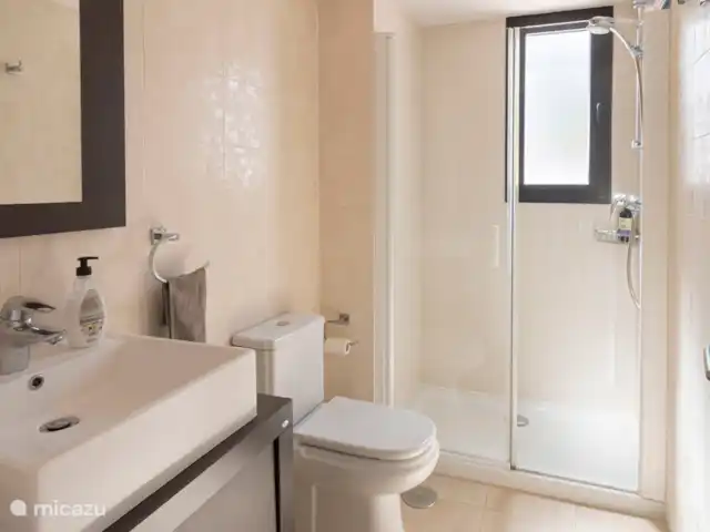 Ático en primera línea de mar VistaMar en España, Costa del Sol, Torrox-Costa - penthouse Segundo baño