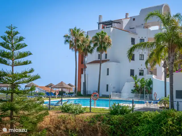 Ático en primera línea de mar VistaMar en España, Costa del Sol, Torrox-Costa - penthouse Segunda piscina