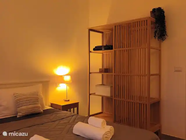 Casa Erminia  en Italia, Roma, Roma - apartamento Armario dormitorio beige