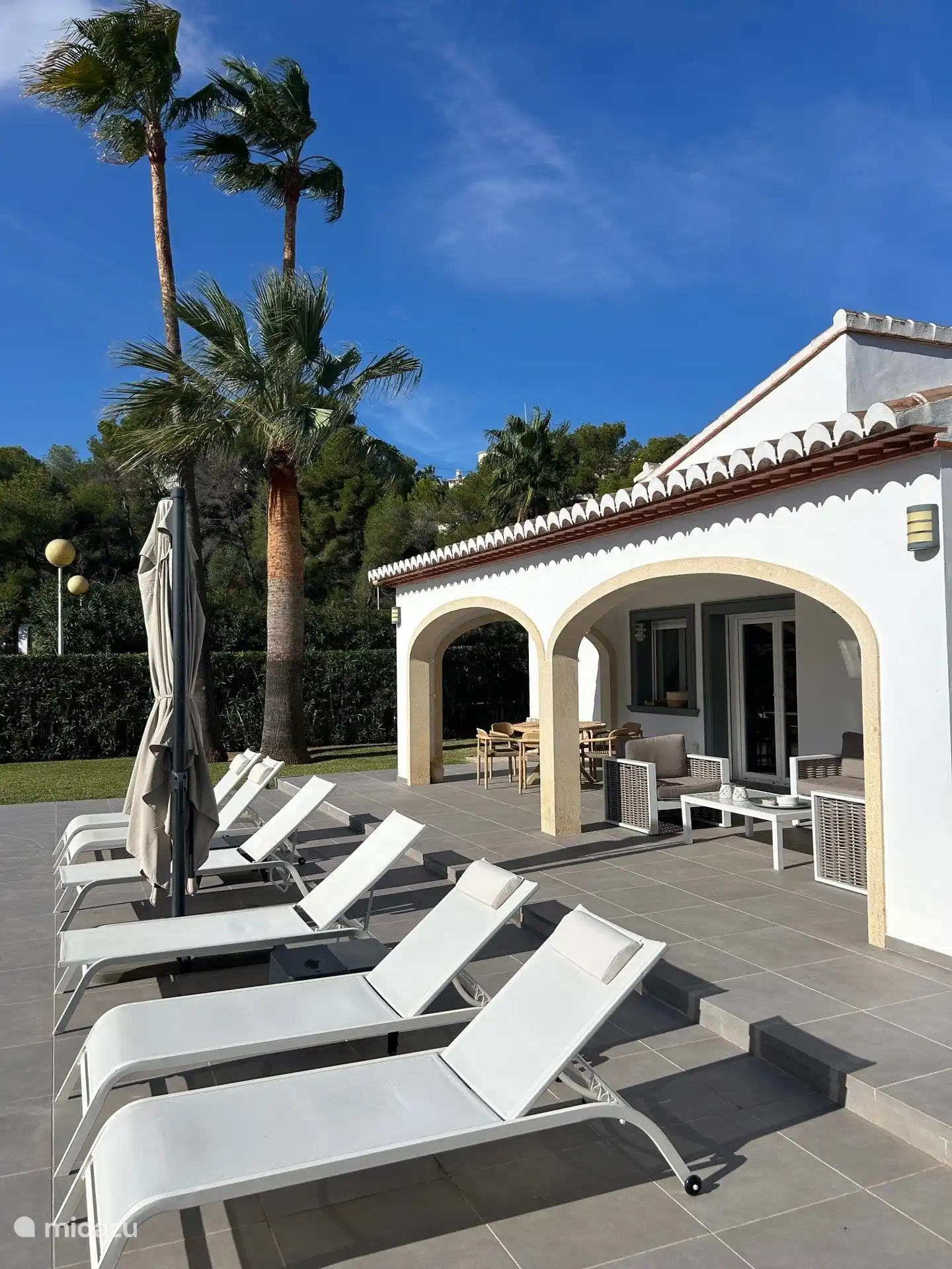 terras en overdekte naya