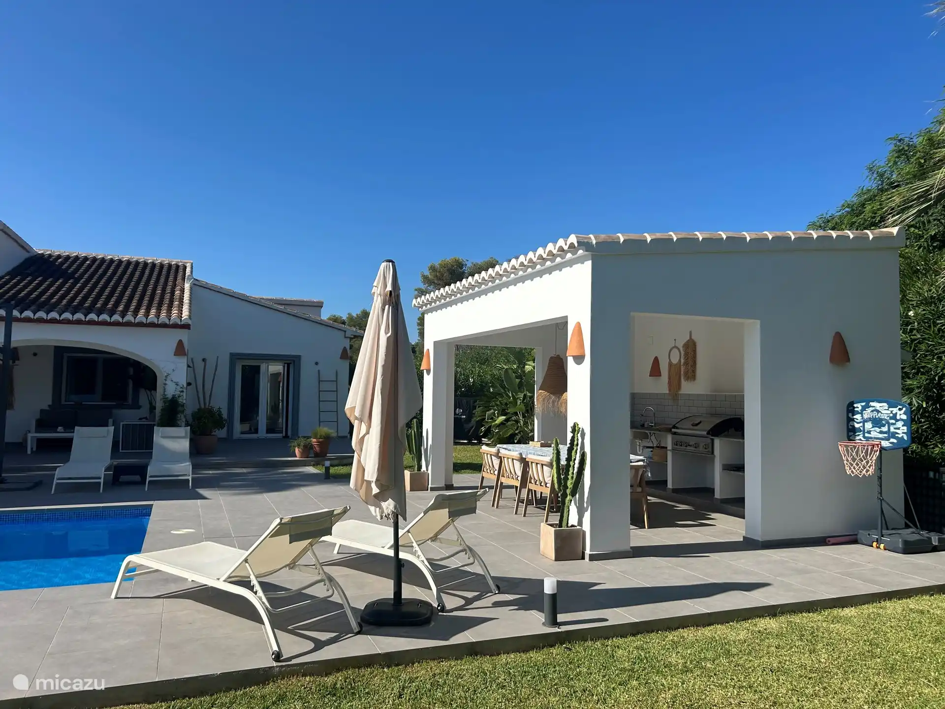 Het terras bij de Casita