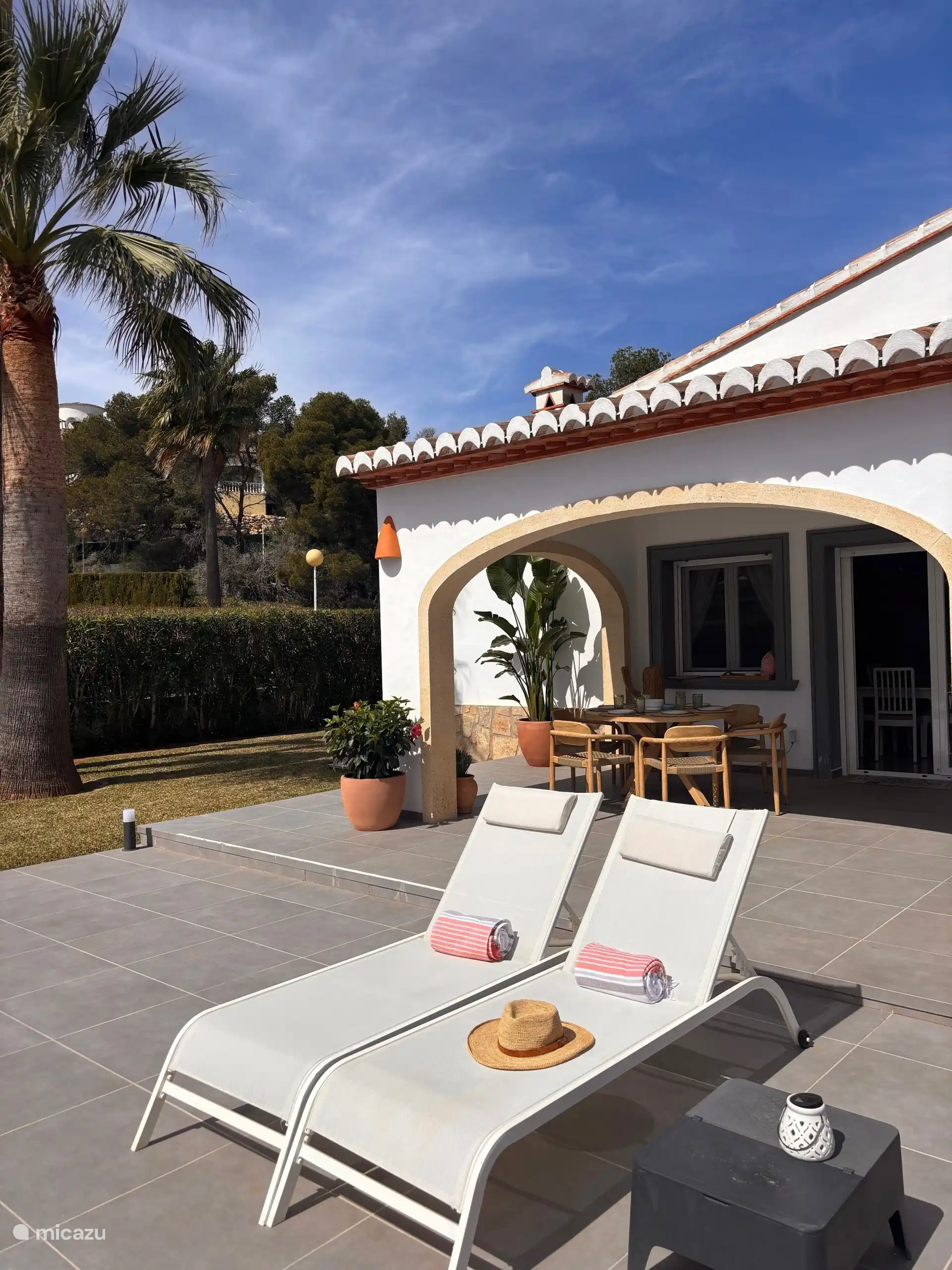 Sun terrace and naya