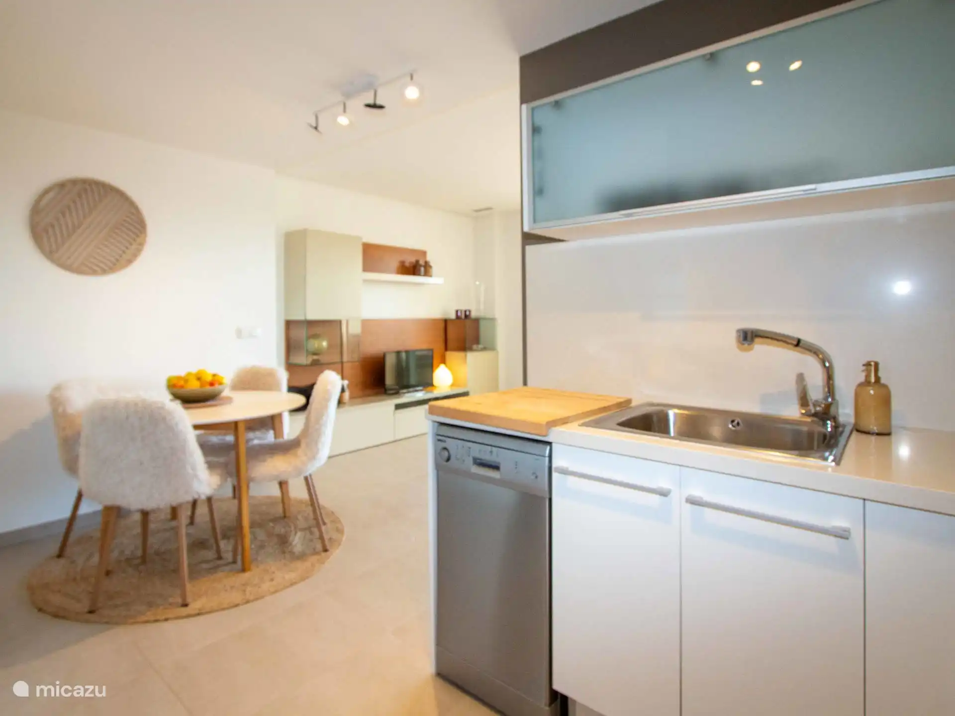 Marcielo - keuken en eethoek.