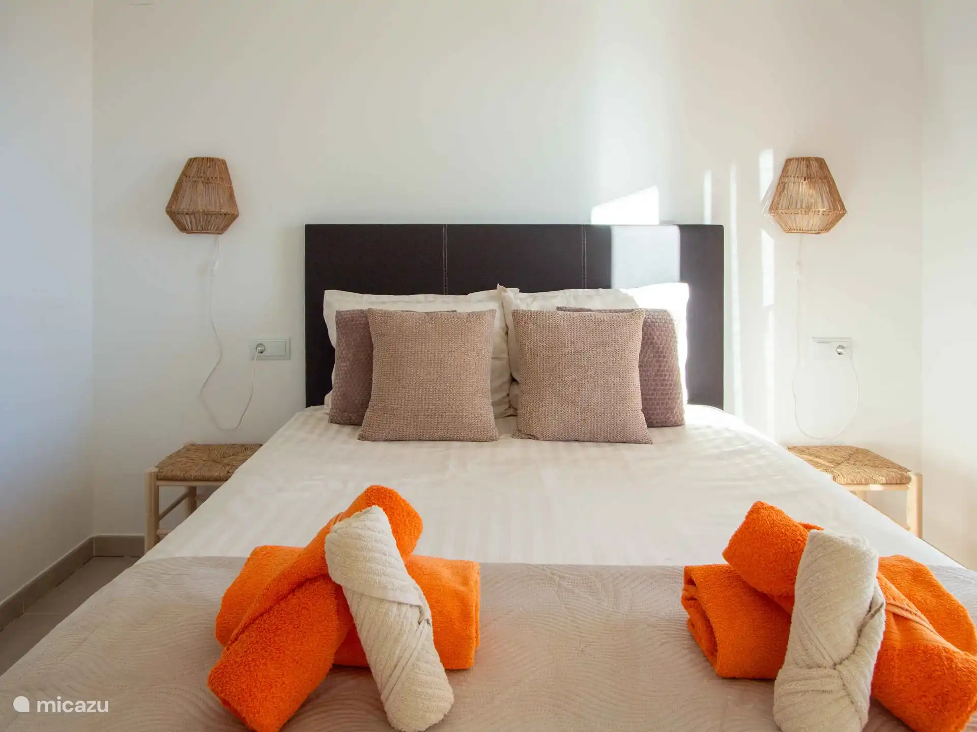 Marcielo - hoofdslaapkamer, we zorgen voor opgemaakte bedden bij aankomst.