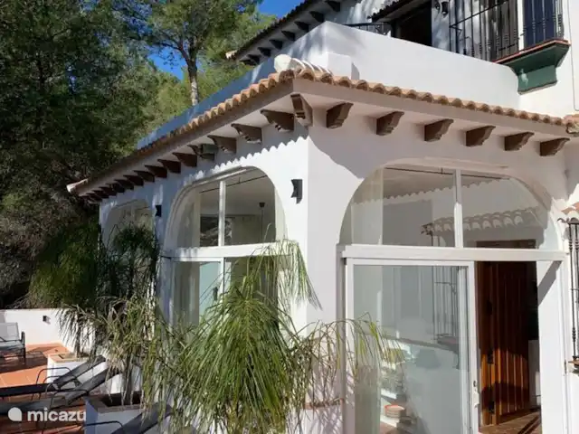 Casa Raíces en España, Andalucía, Cómpeta - villa Terraza con hamacas