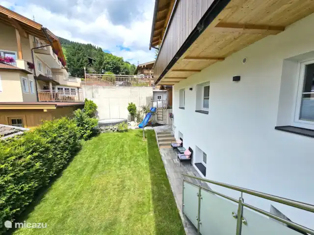Location de Vacances Autriche, Tyrol, Gerlos, appartement - Appartement familial avec jardin Jardin (malheureusement, vous n’êtes pas autorisé à utiliser le bain à remous)