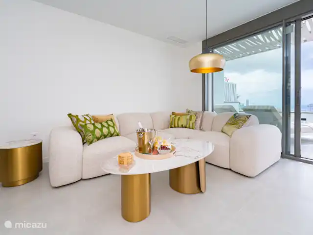 Oréa | Espagne, Costa Blanca, Finestrat - appartement Oréa - Beau salon moderne avec accès direct à la terrasse.