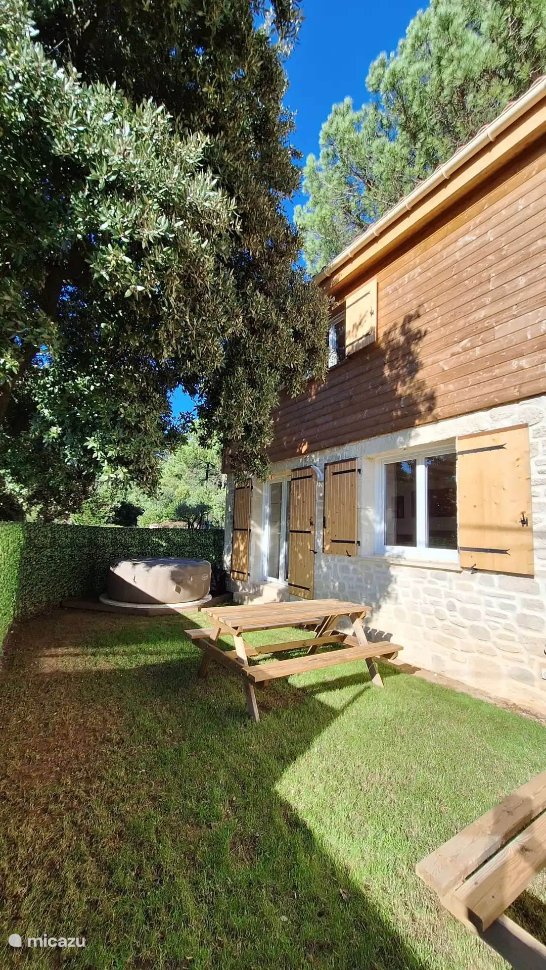 Frente de la casa rural