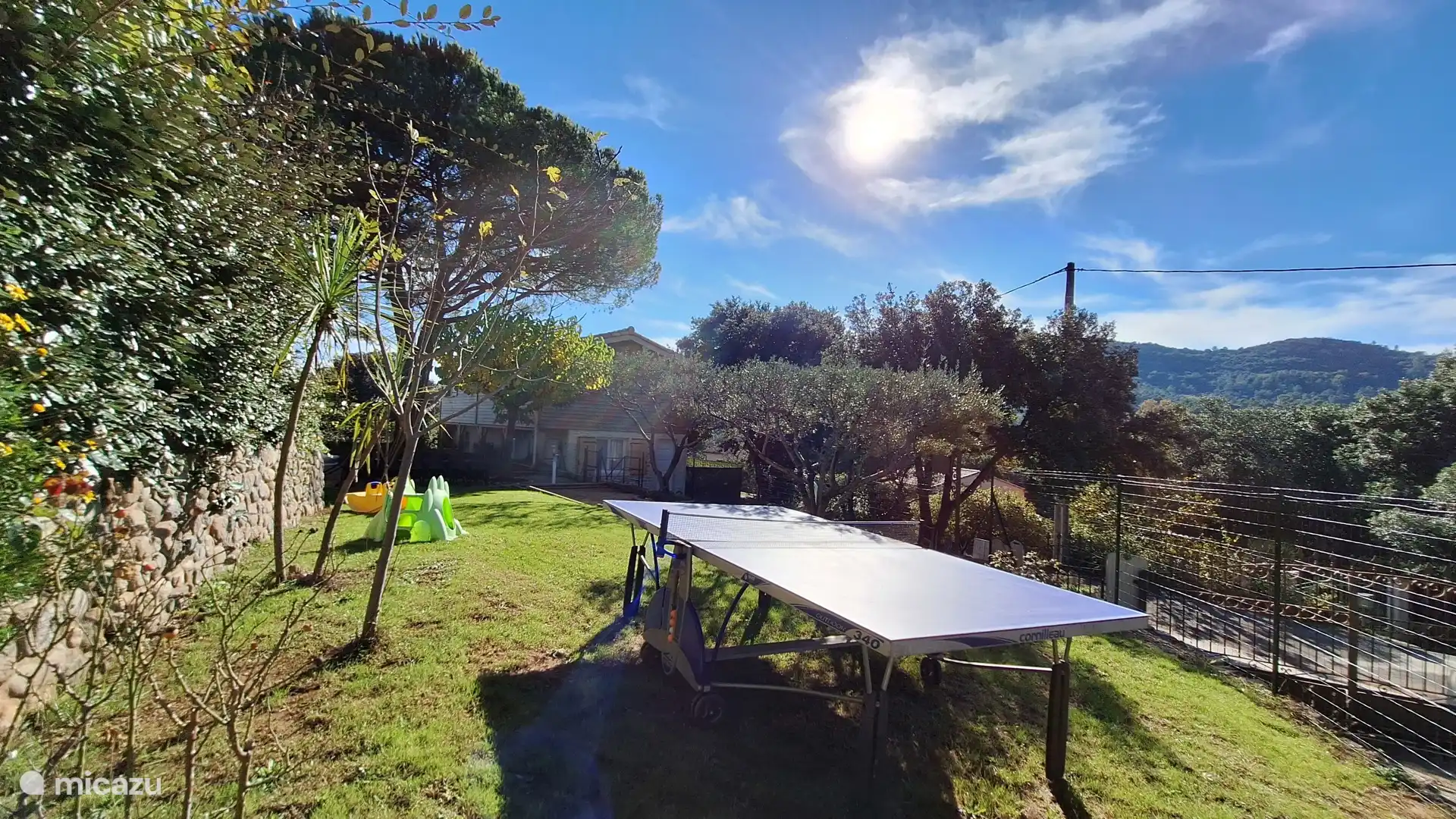 Freizeitgrundstück, das von den 2 Ferienhäusern geteilt wird