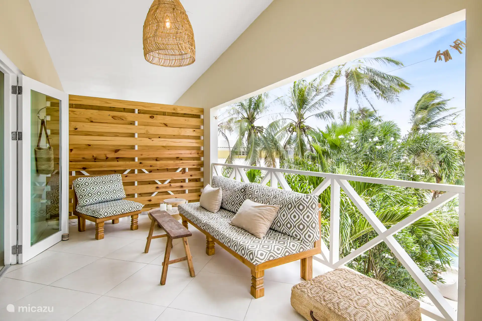 Conjunto de salón con vistas