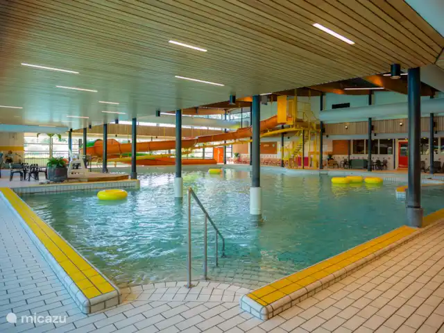 Cabaña Woodsy Forest en Países Bajos, Limburgo, Sevenum - chalet La piscina cubierta