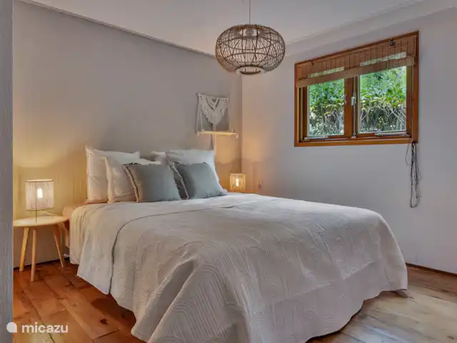 Cabaña Woodsy Forest en Países Bajos, Limburgo, Sevenum - chalet Esta cama se puede utilizar como cama doble (160 x 200) o como dos camas individuales separándolas