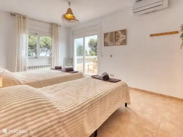 Costacabana - Villa Ibiza | Espagne, Costa Brava, Lloret de Mar - villa profitez de la plus belle vue sur Lloret de Mar et la mer Méditerranée.