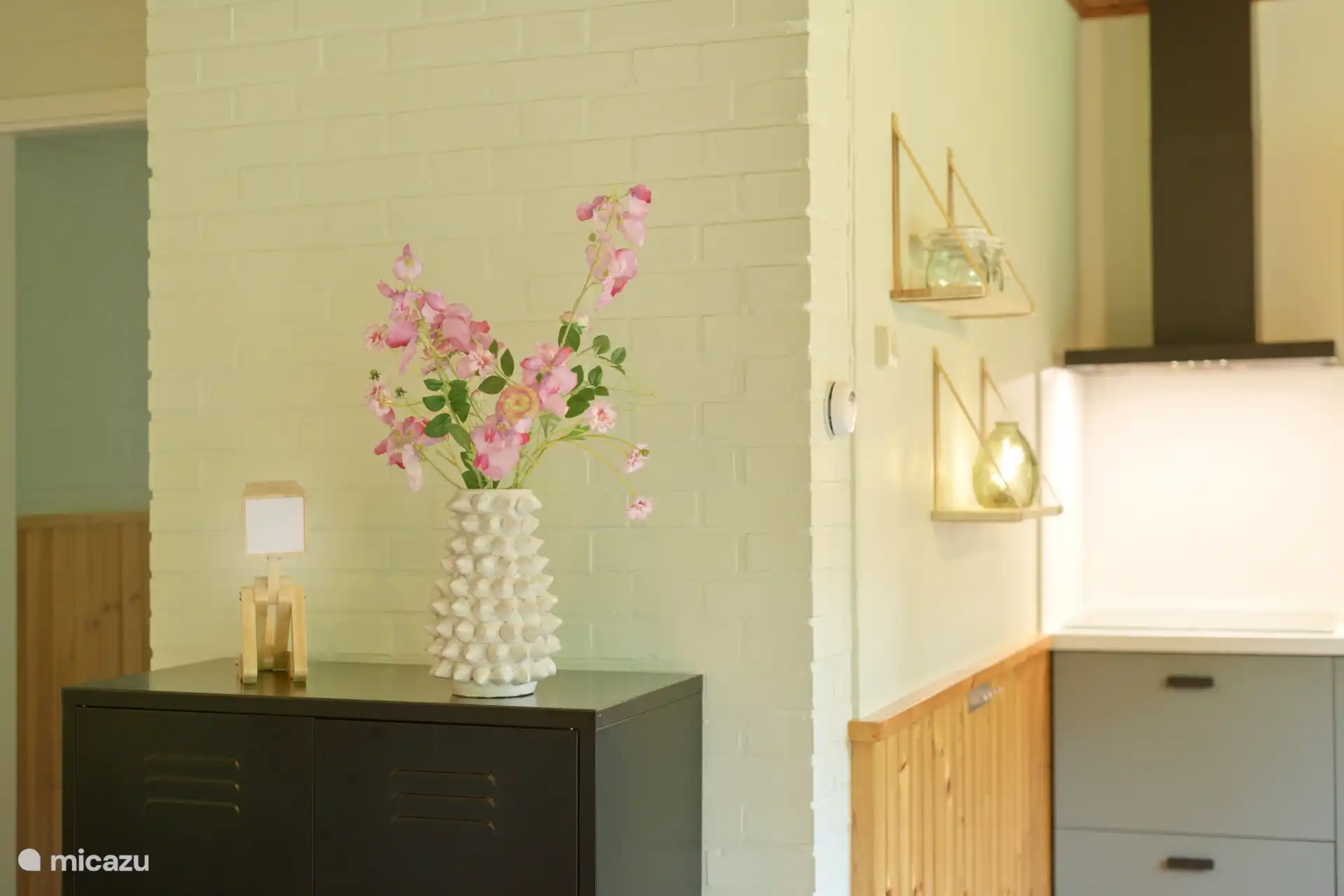 Espace de rangement supplémentaire dans la cuisine/salon