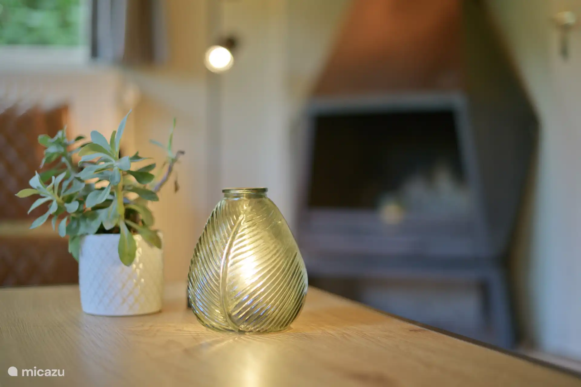 La cheminée pour les jours plus froids et le confort