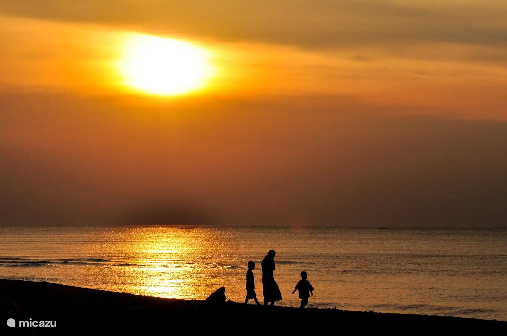 Sonnenuntergang in der Villa Bossi