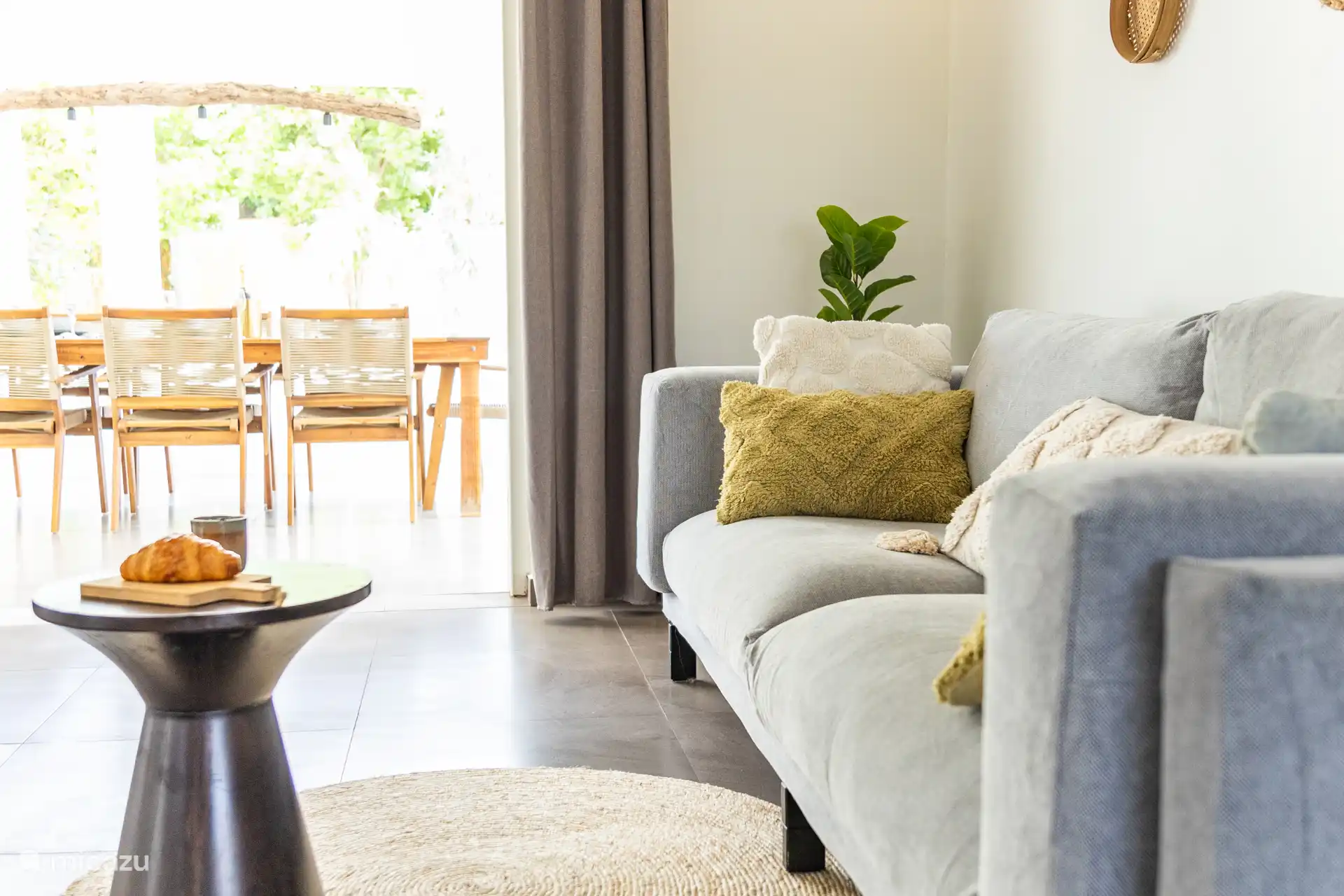 Asseyez-vous et détendez-vous :)