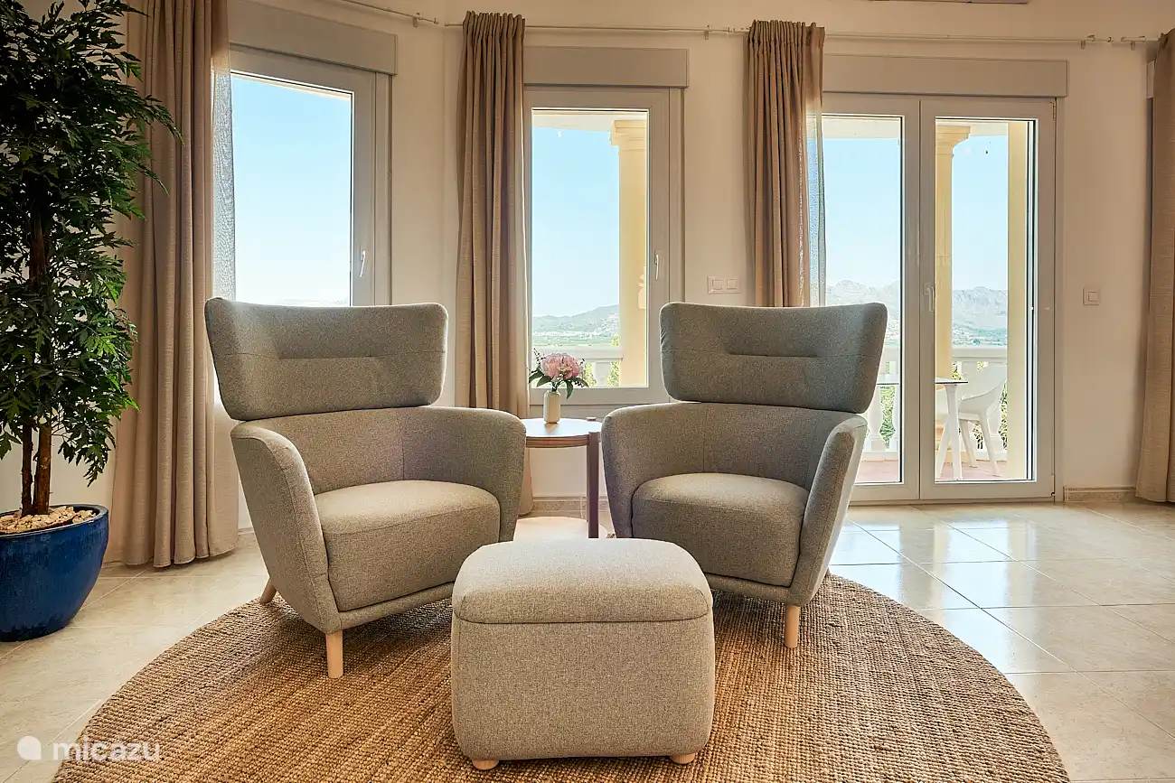 Entspannungsecke in der N&#228;he des Holzofens