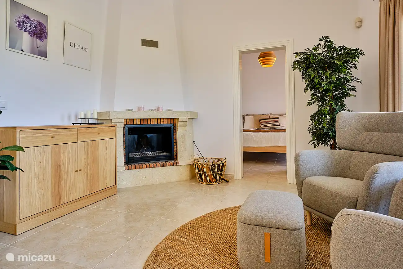 Entspannungsecke in der N&#228;he des Holzofens