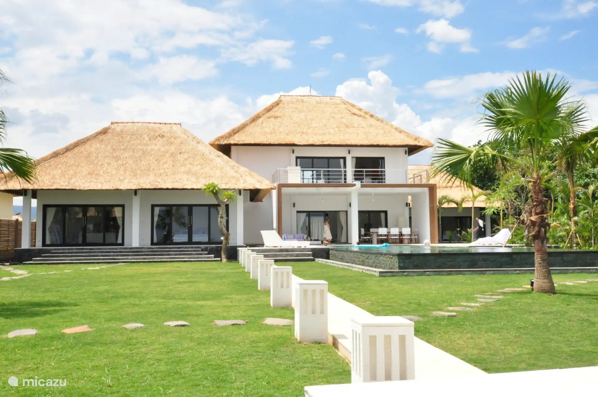 Villa Bossi auf der Strandseite