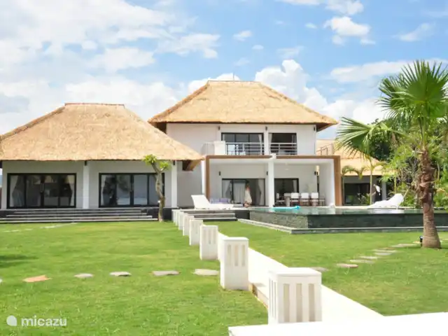 Villa Bossi @ Banjar en Indonesia, Bali, Selat-Buleleng - villa Villa Bossi en el lado de la playa