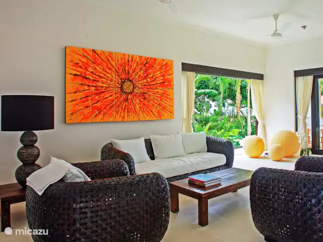 Villa Bossi @ Banjar en Indonesia, Bali, Selat-Buleleng - villa Salón en la planta baja interior