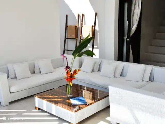 Villa Bossi @ Banjar en Indonesia, Bali, Selat-Buleleng - villa Salón al aire libre