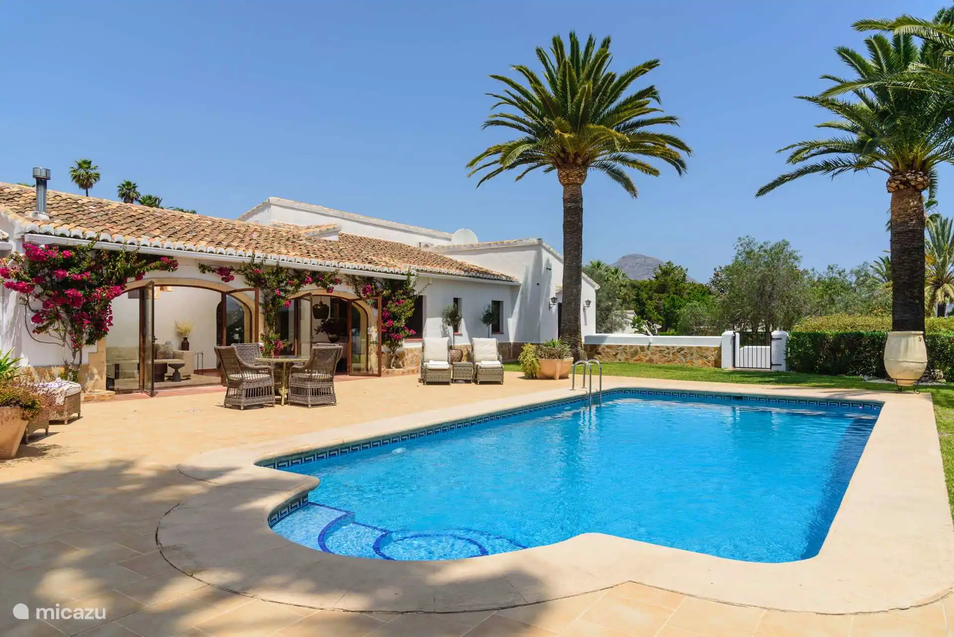 Schwimmbad der Villa Mariposa