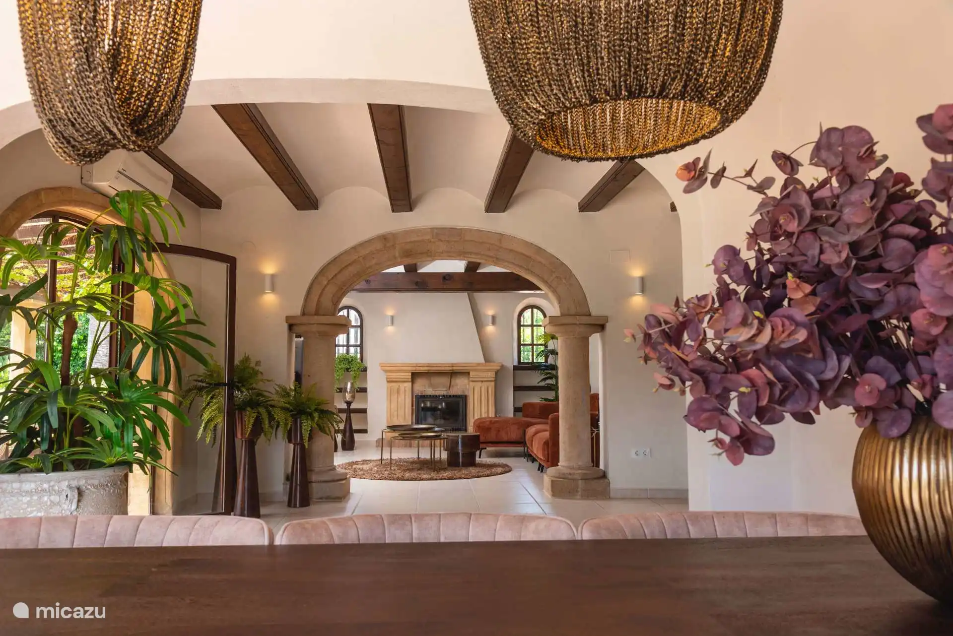 Esszimmer und Wohnzimmer 2