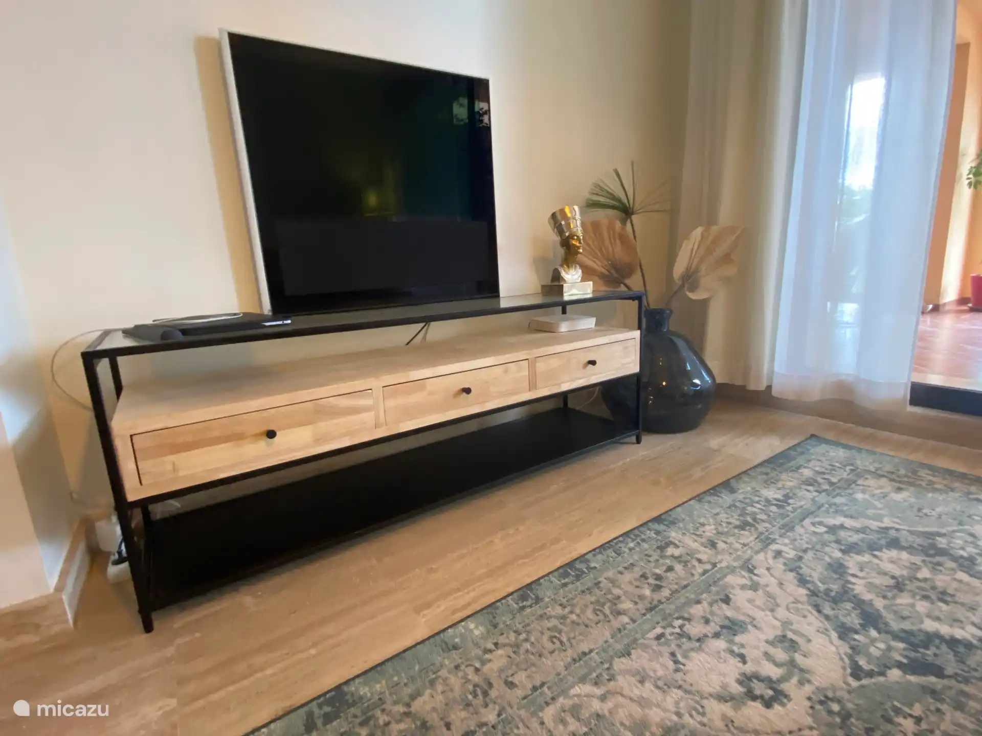 B&0 TV, Netflix' et bien plus encore ! 