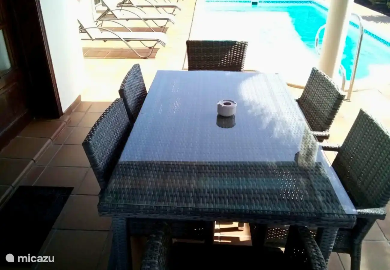 Cozy al fresco dining!