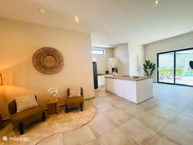 Location de Vacances Curaçao, Banda Ariba (est), Bapor Kibra, appartement - Oasis Lumora Partie salon/cuisine